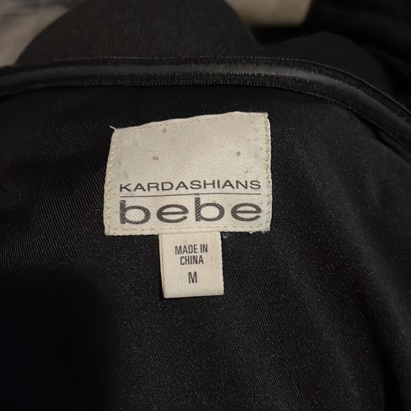 Kardashians dress - Picture 2 of 2